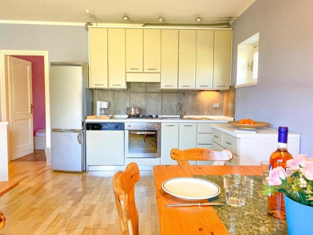 Casa Del Sole 4 Apartment คอลีโก ภายนอก รูปภาพ